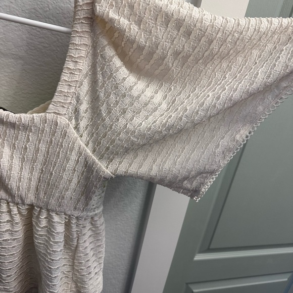 Anthropologie Elegant White and Green Crochet Blouse - Picture 5 of 6